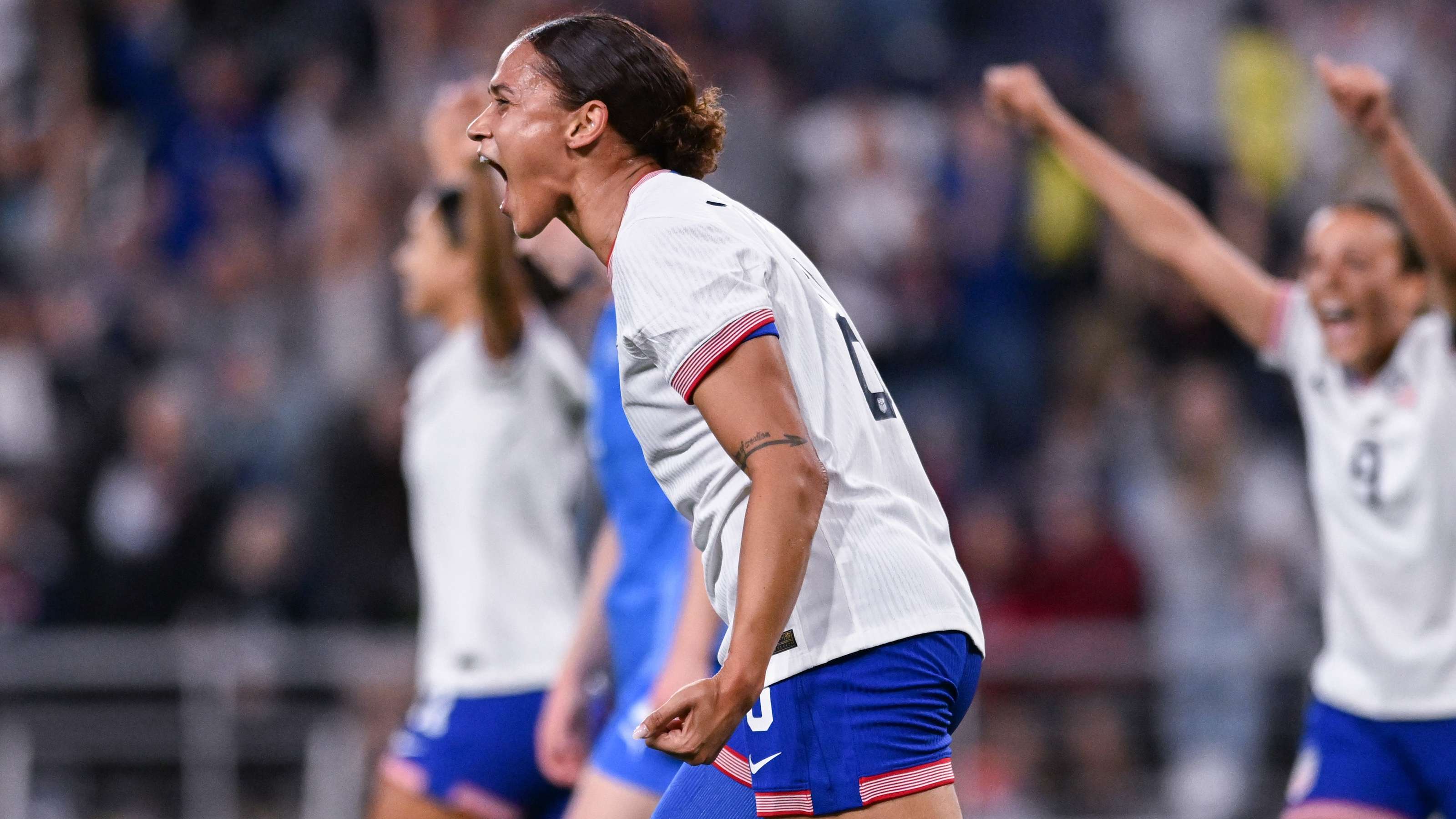 申花新帥斯盧茨基：成就雙重職業生涯！.