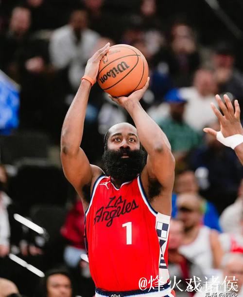 确实有伤!哈登首节出战10分钟,罚球4中1得到1分1板3助1断 确实有伤!哈登首节出战10分钟,罚球4中1得到1分1板3助1断