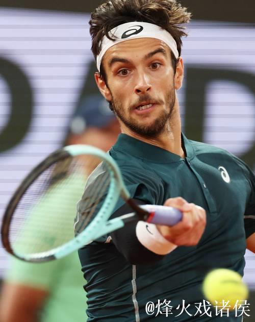 ATP雅典站：德约科维奇2-1逆转取胜，斩获职业生涯第101冠