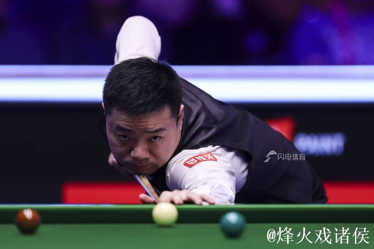 斯诺克英锦赛：丁俊晖战胜徐思 挺进16强