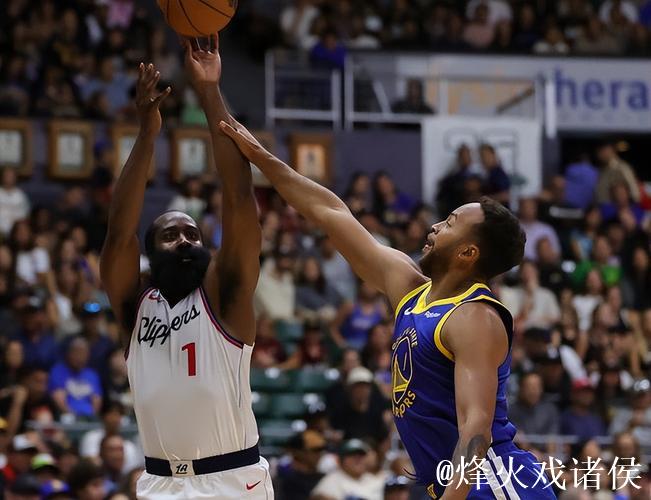 绝杀三分定胜局!勇士险胜快船,库里9分哈登13分 绝杀三分定胜局!勇士险胜快船,库里9分哈登13分